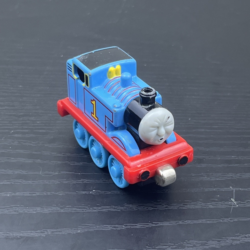 Thomas & Friends Take Along Surprised Thomas Diecast Train Engine Learning Curve